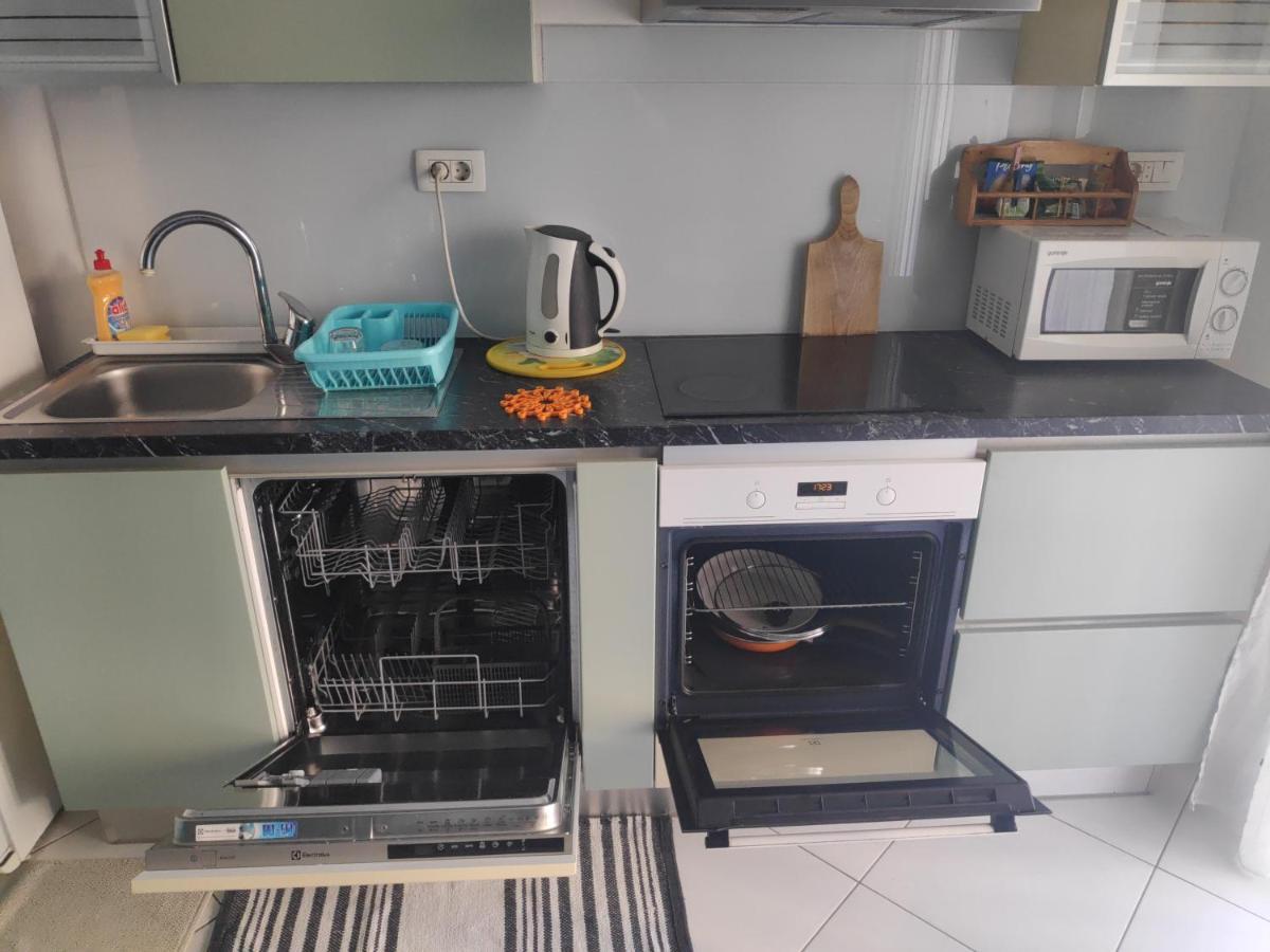 Spacious Apartment With Big Garden Near Beach Split Buitenkant foto