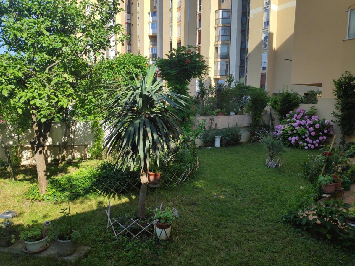 Spacious Apartment With Big Garden Near Beach Split Buitenkant foto