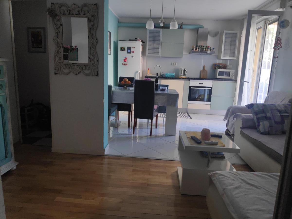 Spacious Apartment With Big Garden Near Beach Split Buitenkant foto